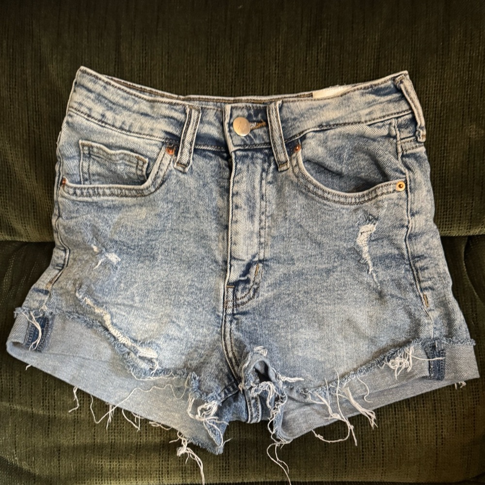 H&M Blue Jean Shorts Distressed Vintage Style
